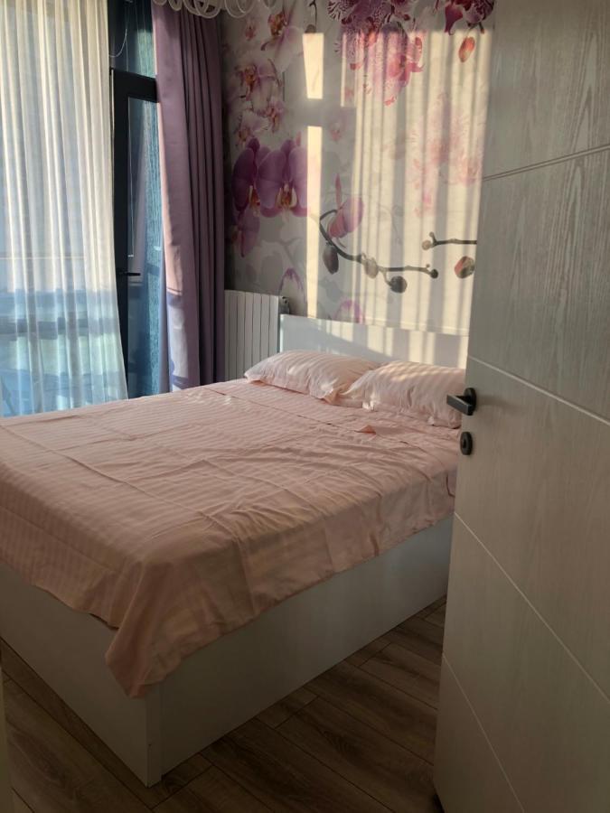 Апартамент У Моря Batumi Exterior photo